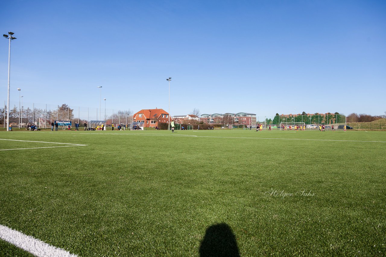 Bild 202 - B-Juniorinnen SG Weststeinburg/Bei - SV Fisia 03 : Ergebnis: 1:2